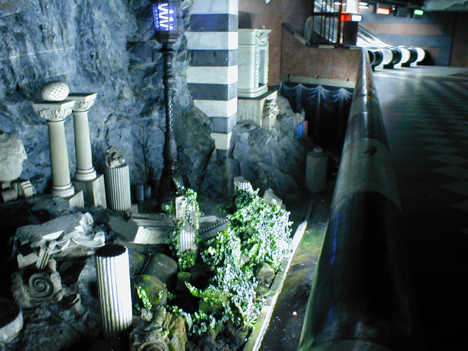 Stockholms Tunnelbana. Arte na estação Kungsträdgården. Foto: Jorges, Wikipedia Commons